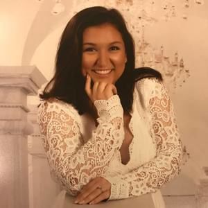 Meet your Posher, Catherine